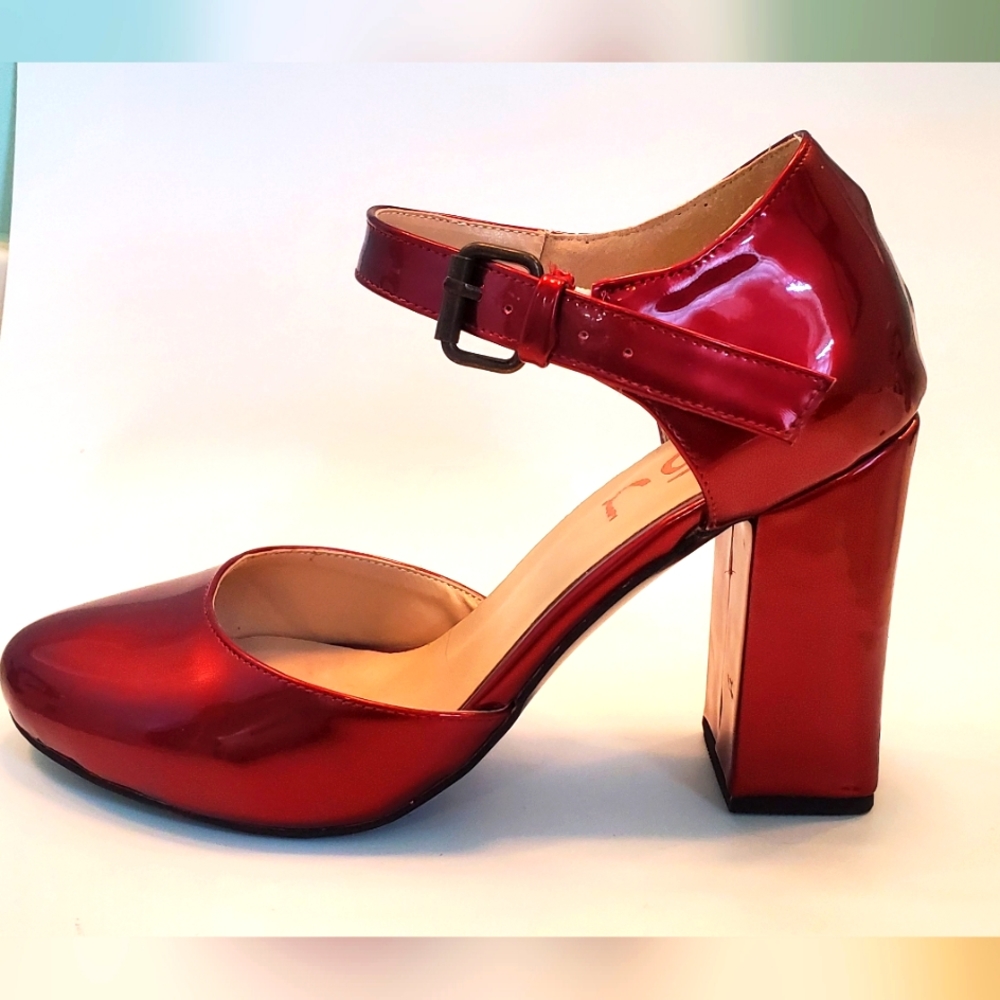 F5J Candy Apple Pumps